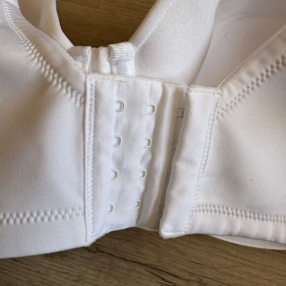 Vanity Fair Beauty Back Smoothing Full-Figure Contour Bra 76380 White 44C NEW - Picture 7 of 11